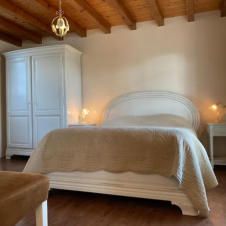 Maison Renovee Avec Terrasse Et Jardin Clos A 30m De La Mer, Parking, Wifi - Fr-1-306-1228 * Les Moutiers