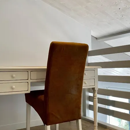 Maison Renovee Avec Terrasse Et Jardin Clos A 30m De La Mer, Parking, Wifi - Fr-1-306-1228 * Les Moutiers